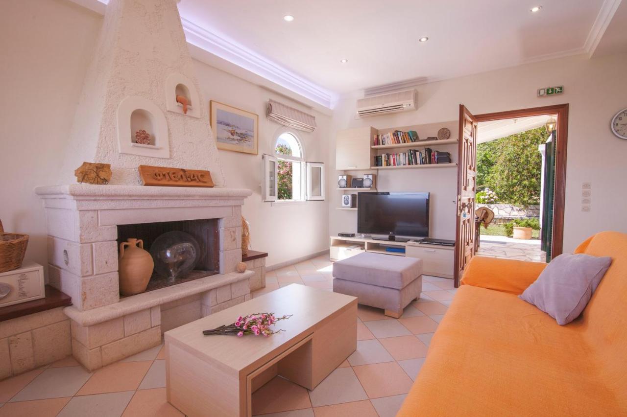 Villa Ftelias By Villa Plus Agios Stefanos  Extérieur photo